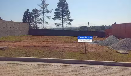 Terreno plano no condomínio Residencial Lago dos Pássaros