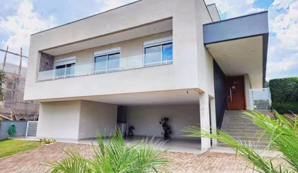 Casa a venda no Condominio Alphaville Granja Viana