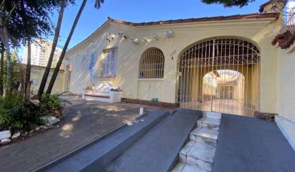 Casa à venda, 3 quartos, 3 suítes, 8 vagas, Centro - Piracicaba/SP
