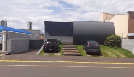 Casa em avenida com grande fluxo e forte apelo comercial no bairro Cidade Jardim