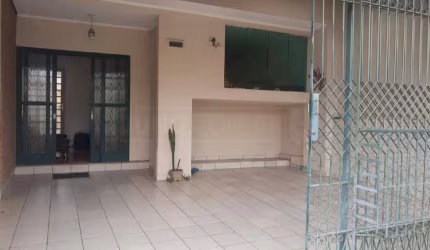 Casa à venda, 3 quartos, 1 suíte, 2 vagas, Vila Independência - Piracicaba/SP