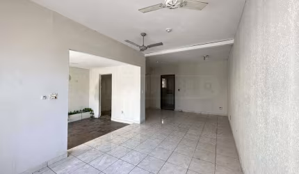 Casa Comercial à venda, 3 quartos, 1 suíte, 1 vaga, Centro - Piracicaba/SP