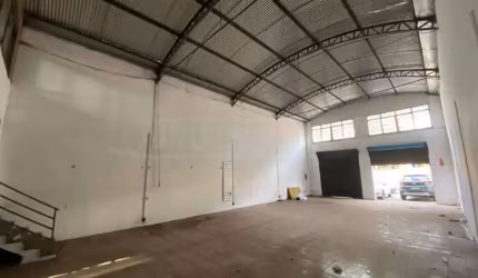 Salão para aluguel, 2 quartos, 2 vagas, Chácara Nazaré - Piracicaba/SP