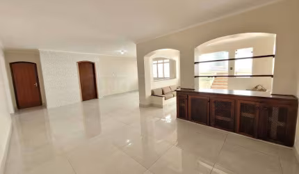 Casa à venda, 8 quartos, 1 suíte, 2 vagas, Alto - Piracicaba/SP