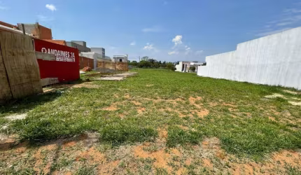 Terreno plano de 200m² pronto para construir!!!