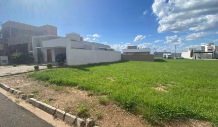 Terreno em Condomínio à venda, Condomínio Residencial Vivamus - Saltinho/SP