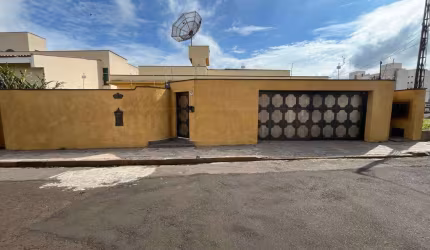 Casa para aluguel, 5 quartos, 1 suíte, 4 vagas, Parque Santa Cecília - Piracicaba/SP