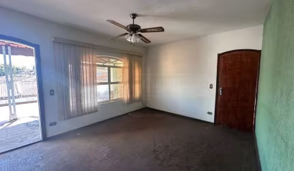 Salão à venda, 3 quartos, Santa Terezinha - Piracicaba/SP