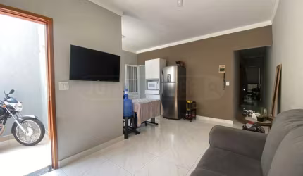 Casa à venda, 2 quartos, 1 suíte, 2 vagas, Paulicéia - Piracicaba/SP