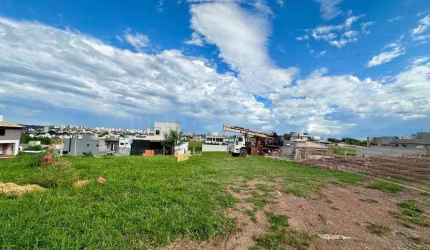 Terreno em Condomínio à venda, Parque Residencial Damha II - Piracicaba/SP