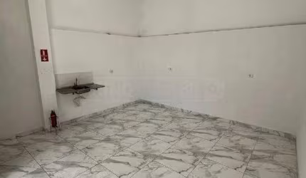 Salão para alugar no bairro Cidade Alta - Piracicaba/SP