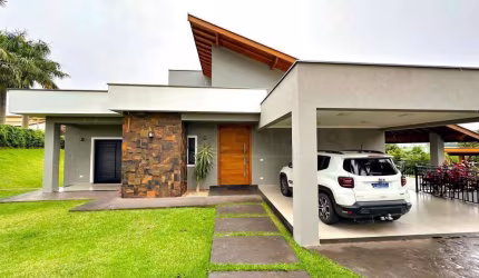 Casa em Condomínio à venda, 3 quartos, 3 suítes, 2 vagas, Recanto Universitário - Rio das Pedras/SP