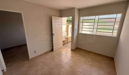 Casa para aluguel, 3 quartos, 1 suíte, 2 vagas, Vila Industrial - Piracicaba/SP