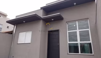 Casa para Venda em Atibaia, Nova Atibaia, 3 dormitórios, 1 suíte, 2 banheiros, 2 vagas