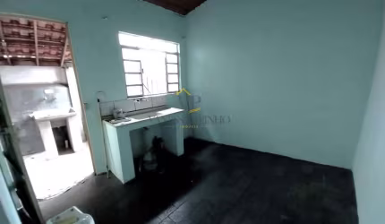 Casa para Locação em Atibaia, Jardim Imperial, 1 dormitório, 1 banheiro