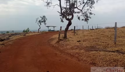 Fazenda para Venda em Alexânia, Zona Rural, 3 dormitórios, 1 banheiro, 1 vaga