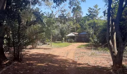 Chácara para Venda em Senador Canedo, Estância Vargem Bonita, 3 dormitórios, 1 suíte, 2 banheiros, 2 vagas