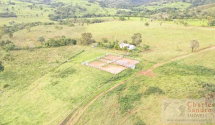 Fazenda para Venda em Abadiânia, Zona  Rural, 2 dormitórios, 1 banheiro, 1 vaga