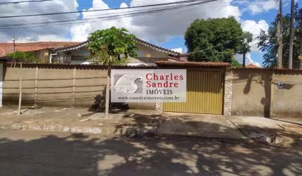 Casa para Venda em Goiânia, Jardim Europa, 3 dormitórios, 1 suíte, 3 banheiros, 3 vagas
