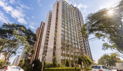 Apartamento à venda, 3 quartos com suíte em frente a praça da Ucrania, Bigorrilho, CURITIBA - PR