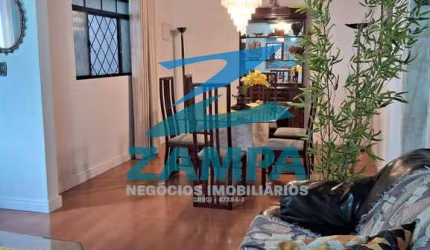 CASA TÉRREA COM 3 QUARTOS COM PLANEJADOS, COZINHA PLANEJADA, CHURRASQUEIRA E 6 VAGAS