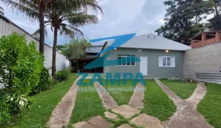 Casa para locação em Jundiaí-SP: 2 quartos, 1 suíte, 1 sala, 2 banheiros, 8 vagas de garagem, 125m² no Alto da Malota.
