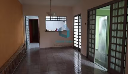 Casa à venda no bairro Vila Santana - Sorocaba/SP