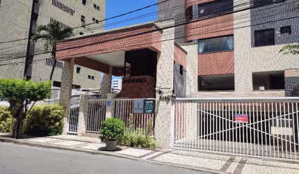Apartamento à venda com 3 quartos sendo uma suíte e duas vagas no Meireles em Fortaleza - Ce