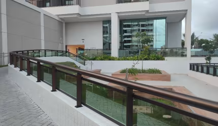 Apartamento novo e projetado, dois quartos, varanda e lazer completo.