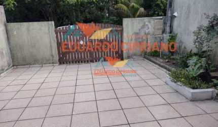 Casa com 01 Dormitório + 01 Edícula nos fundos. Bairro: JARDIM TERRALÃO Caraguatatuba/SP