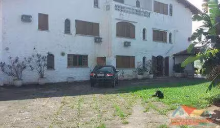 Sobrado com 8 dormitórios à venda, 507 m² por R$ 4.000.000,00 - Massaguaçu - Caraguatatuba/SP