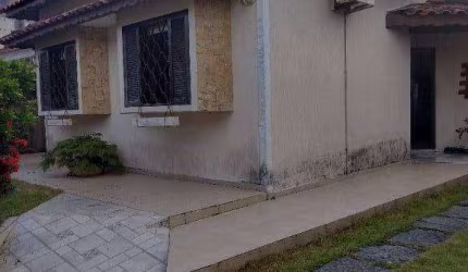 Casa com 2 dormitórios à venda, 126 m² por R$ 870.000,00 - Jardim Britânia - Caraguatatuba/SP
