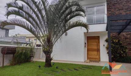 Sobrado com 4 dormitórios à venda, 300 m² por R$ 2.600.000,00 - Massaguaçu - Caraguatatuba/SP