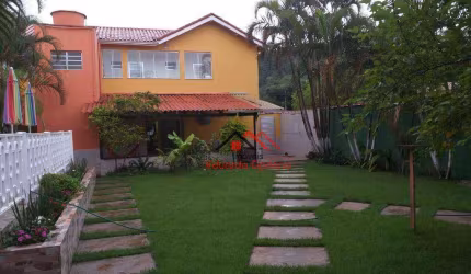 Pousada com 8 dormitórios à venda, 316 m² por R$ 2.000.000,00 - Massaguaçu - Caraguatatuba/SP