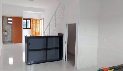 Belo sobrado para venda no Pontal santa marina com suíte e um amplo  quintal para piscina