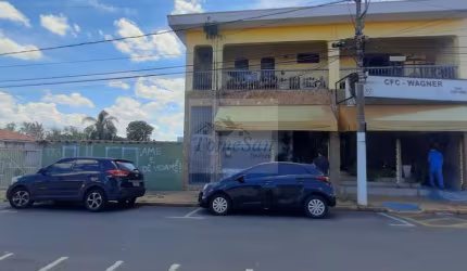 Casa Sobrado e Área de terreno Livre no centro de São Pedro
