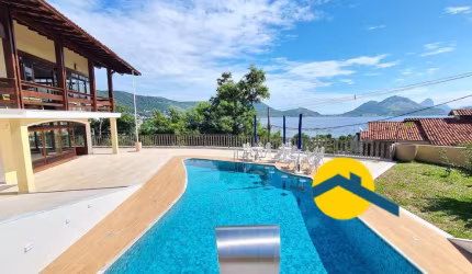 Casa para venda em São Francisco - Niterói -Rio de Janeiro
