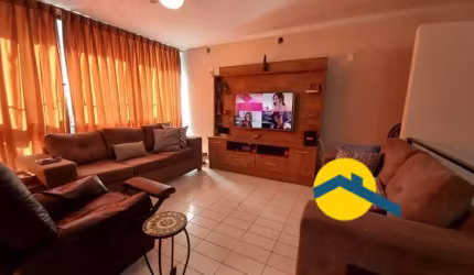 Casa comercial ou residencial  para venda no Centro - Niterói - RJ