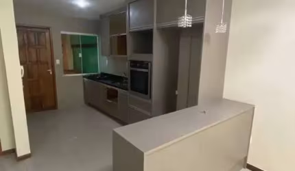 Casa duplex  vazia para venda em  Itaipu - Niterói - Rio de Janeiro