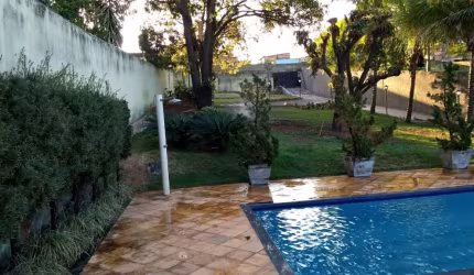 Terreno à venda na Rua Petrópolis, Trevo, Belo Horizonte por R$ 750.000