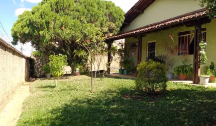 Casa com 3 quartos à venda na Rua Budapeste, Europa, Belo Horizonte por R$ 600.000