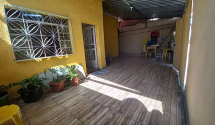Casa com 3 quartos à venda na Rua Carmelito Moreira Júnior, Cerejeira (Justinópolis), Ribeirão das Neves por R$ 320.000