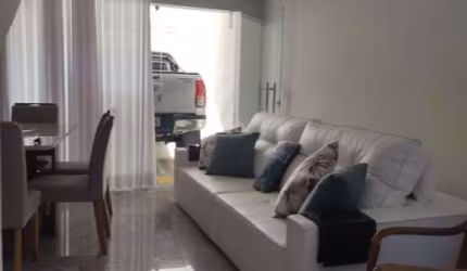 Casa com 3 quartos à venda no Centro, Pedro Leopoldo  por R$ 590.000