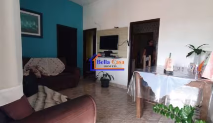 Casa com 3 quartos à venda na Rua Levino Martins de Frias, Jardim dos Comerciários (Venda Nova), Belo Horizonte por R$ 250.000