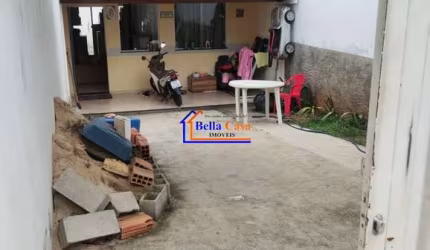 Casa com 2 quartos à venda na Rua Gameleira, Girassol, Ribeirão das Neves por R$ 300.000