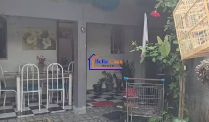 Casa com 3 quartos à venda na Rua Atibaia, Letícia, Belo Horizonte por R$ 290.000