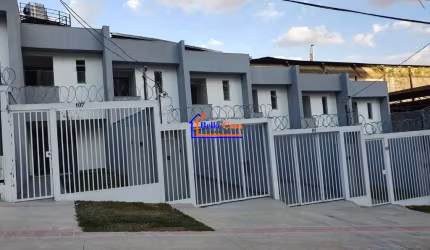 Casa com 2 quartos à venda na Rua Professora Vicentina Barreto, Planalto, Belo Horizonte por R$ 425.000