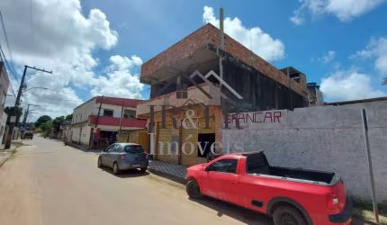 Prédio comercial e residencial em um local de grande expansão, Abrantes