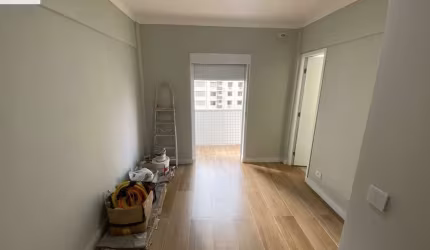 Vende-se apartamento na Praia do Gonzaga por R$ 490.000,00