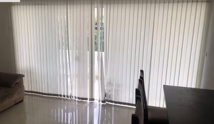 Venha morar no Guarujá em apto de 3 dormitórios, 2 banheiros, vaga de garagem fechada por R$ 710.000